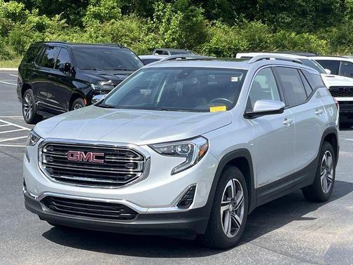 Quicksilver Metallic 2021 GMC Terrain SLT