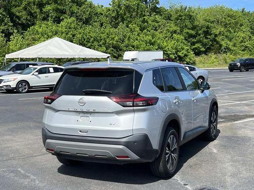 Brilliant Silver Metallic 2023 Nissan Rogue SV