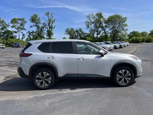 Brilliant Silver Metallic 2023 Nissan Rogue SV