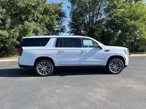 Glacier White Tricoat 2026 GMC Yukon XL Denali