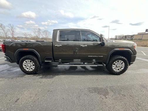 2023 GMC Sierra 2500 Denali