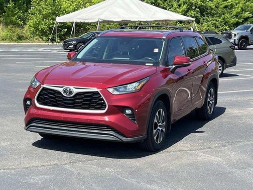 Ruby Flare Pearl 2020 Toyota Highlander XLE