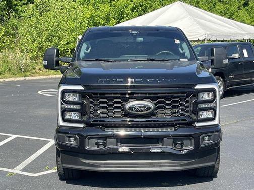 Agate Black Metallic 2025 Ford F-350 XLT