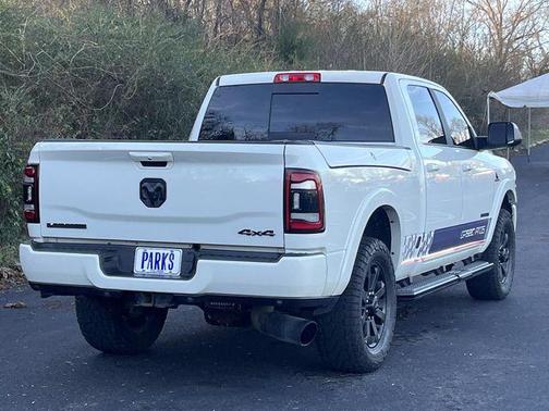 2020 RAM 2500 Laramie Crew Cab 4X4 6'4' Box