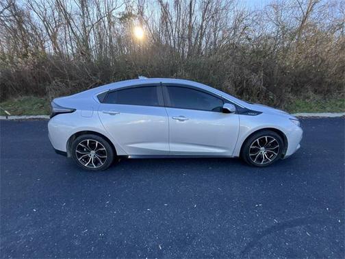 2018 Chevrolet Volt LT