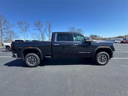 2025 GMC Sierra 2500 SLT