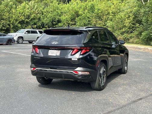 Black Pearl 2024 Hyundai TUCSON SEL