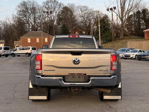 2024 RAM 3500 Big Horn Crew Cab 4x4 8' Box