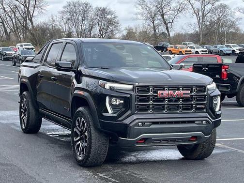2025 GMC Canyon AT4