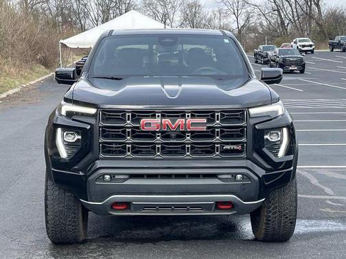 2025 GMC Canyon AT4