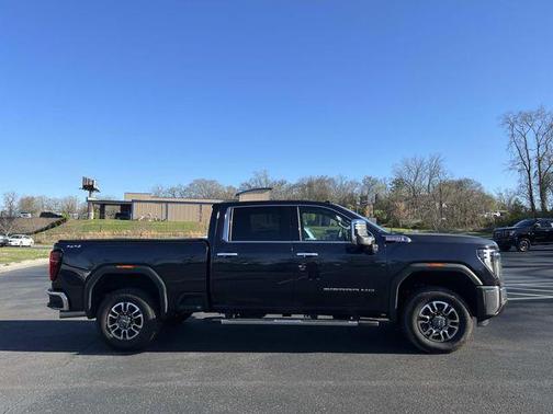 2025 GMC Sierra 2500 SLT