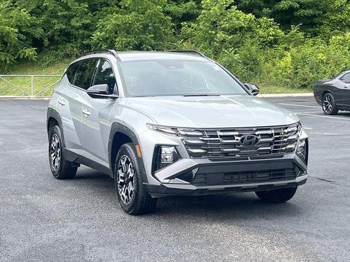 Shimmering Silver 2026 Hyundai TUCSON XRT
