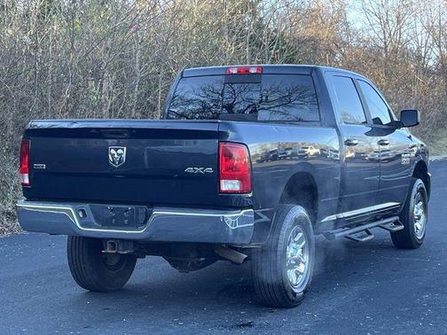 2017 RAM 2500 SLT Crew Cab 4x4 6'4' Box