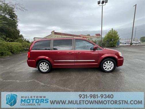 2012 Chrysler Town & Country Touring