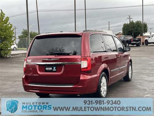 2012 Chrysler Town & Country Touring