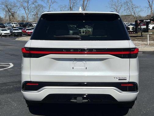 2026 Lexus TX 500h 