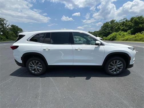 2025 Buick Enclave Preferred FWD
