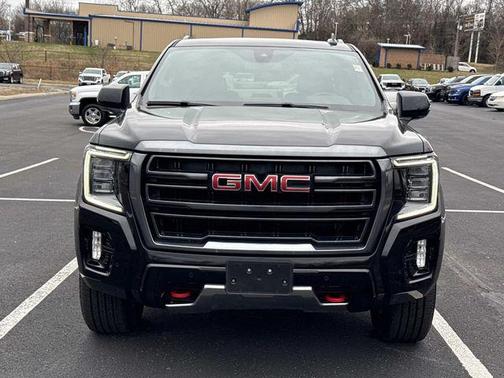 2022 GMC Yukon 4WD AT4
