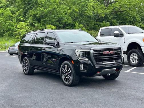 2023 GMC Yukon XL 4WD AT4