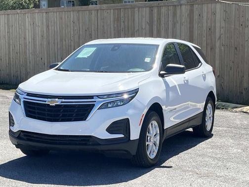 Summit White 2024 Chevrolet Equinox LS