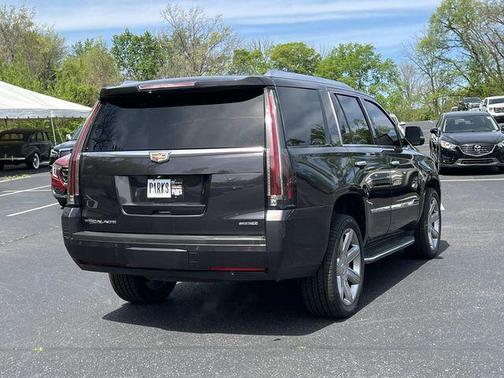 2016 Cadillac Escalade Luxury