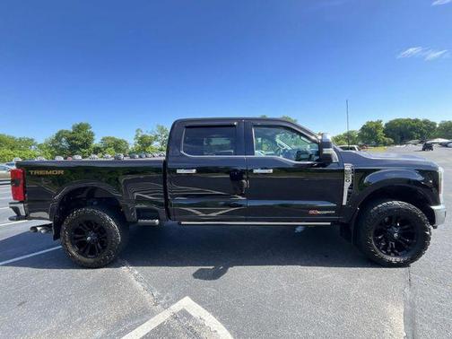 Agate Black Metallic 2024 Ford F-250 Lariat