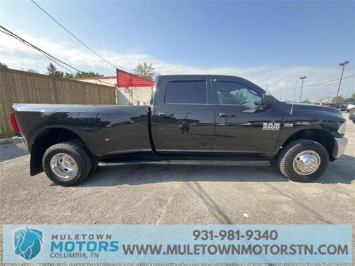 2017 RAM 3500 Tradesman Crew Cab 4x4 8' Box