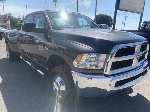 2018 RAM 3500 Tradesman Crew Cab 4x4 8' Box