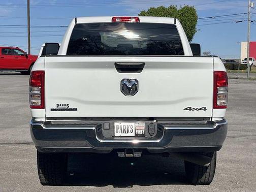 Bright White Clearcoat 2024 RAM 2500 Big Horn Crew Cab 4x4 6'4' Box
