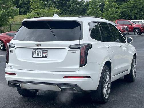 Crystal White Tricoat 2020 Cadillac XT6 Sport AWD