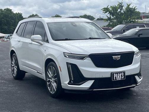 Crystal White Tricoat 2020 Cadillac XT6 Sport AWD