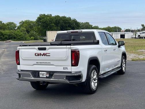 Summit White 2021 GMC Sierra 1500 SLT