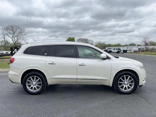 White Diamond Tricoat 2015 Buick Enclave Leather