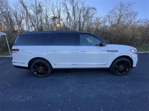 2023 Lincoln Navigator Black Label