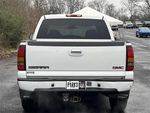 2005 GMC Sierra 1500 Denali Crew Cab