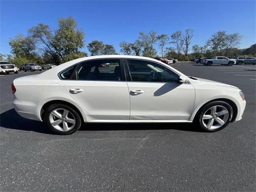 2013 Volkswagen Passat 2.5 SE