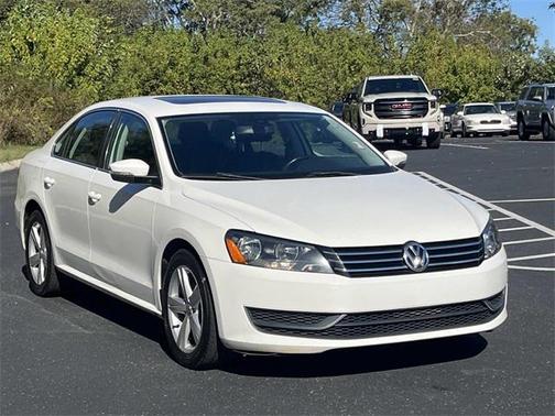 2013 Volkswagen Passat 2.5 SE