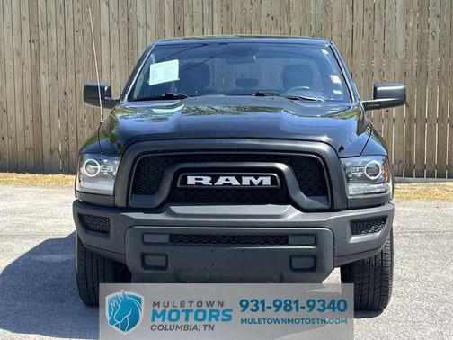 Diamond Black Crystal Pearlcoat 2024 RAM 1500 Classic Warlock Crew Cab 4x2 5'7' Box