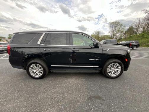 Onyx Black 2024 GMC Yukon Denali
