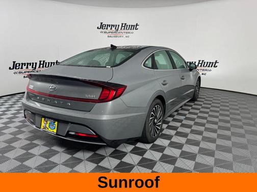 2023 Hyundai SONATA Hybrid Limited