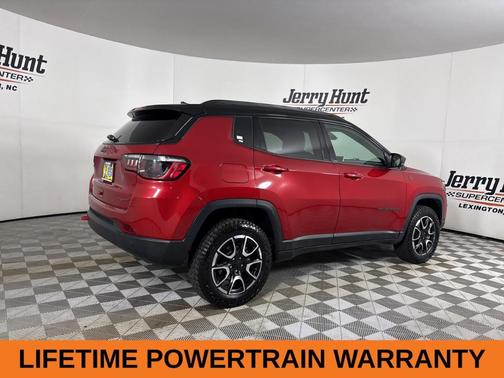 2024 Jeep Compass Trailhawk
