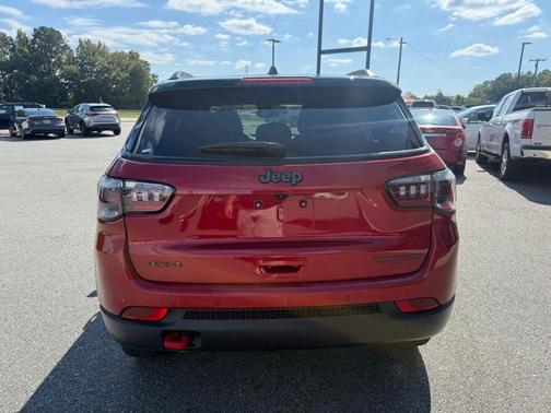 2024 Jeep Compass Trailhawk