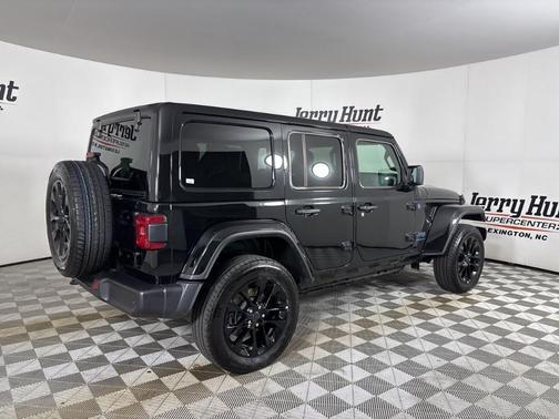 2025 Jeep Wrangler 4xe Sahara