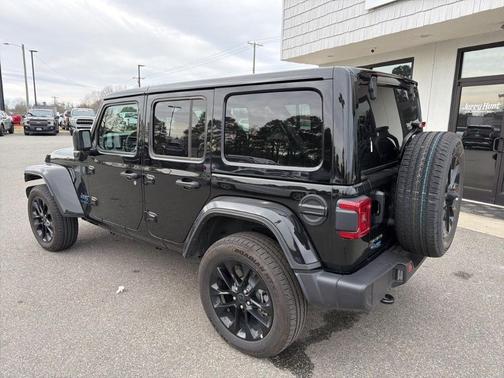 2025 Jeep Wrangler 4xe Sahara