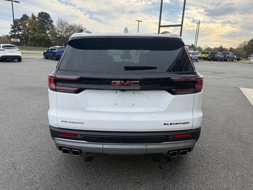 2025 GMC Acadia Elevation