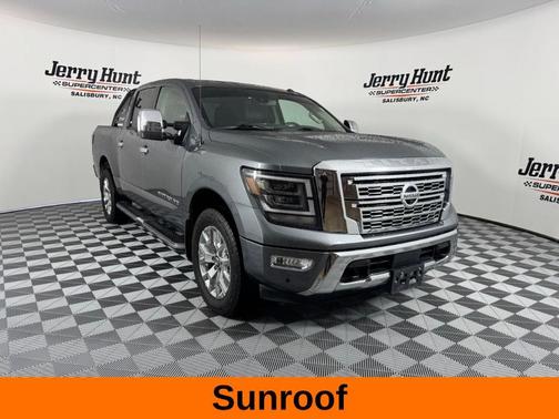 2020 Nissan Titan SL