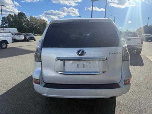 2023 Lexus GX 460 Base