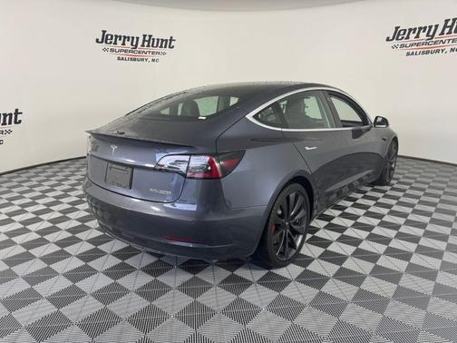 2020 Tesla Model 3 Performance