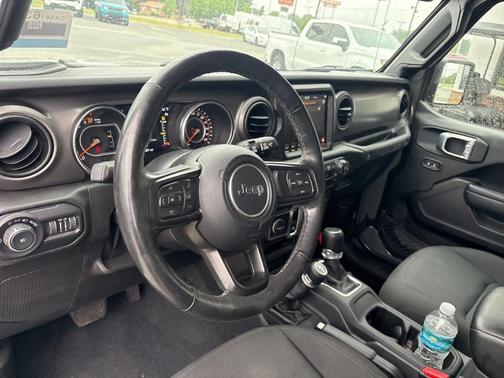 Sting Gray Clearcoat 2022 Jeep Wrangler Sport