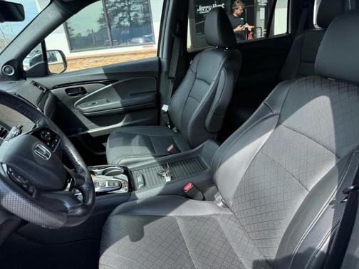 2022 Honda Passport Elite